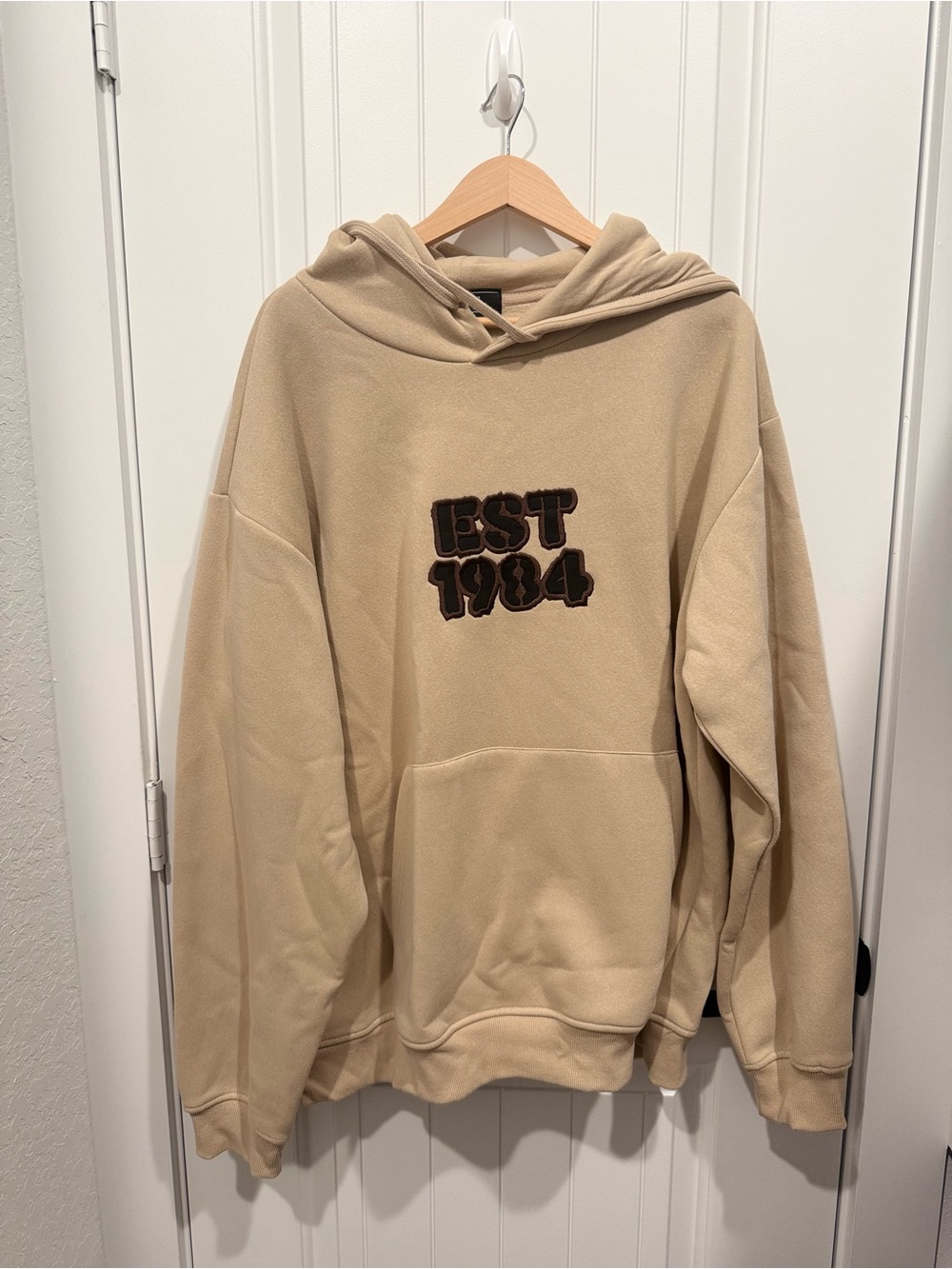 Forever 21 Beige EST 1984 Pullover Hoodie - Men's Sweater